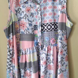 Tolani Woman's Top size Medium